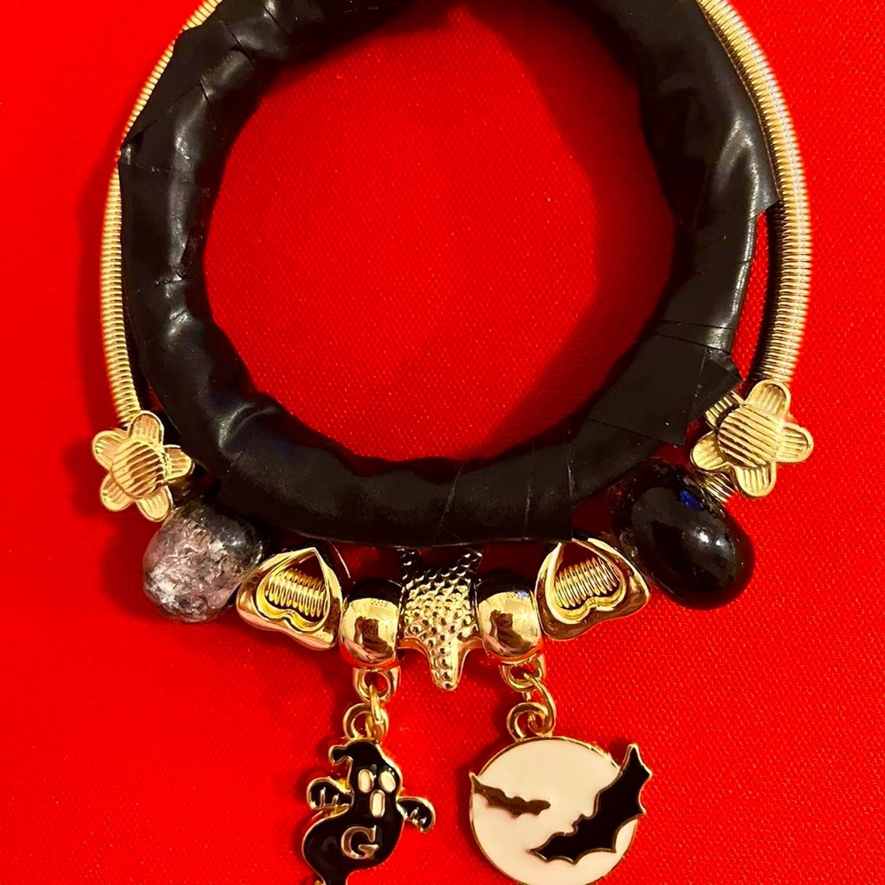 Pandora style Black and gold bracelet #Accessories

18.5cm/7.28in